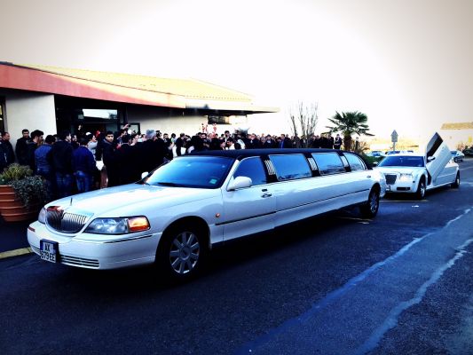 LIMOUSINE POUR UN MARIAGE SUR LYON